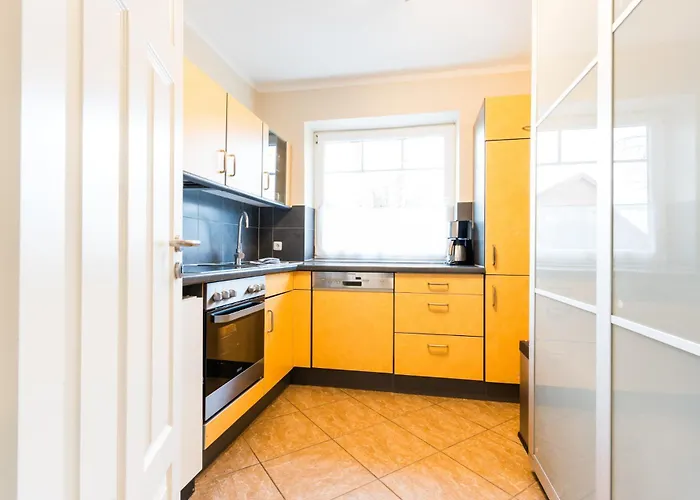 Omas Haus بيت للعطل Staberdorf